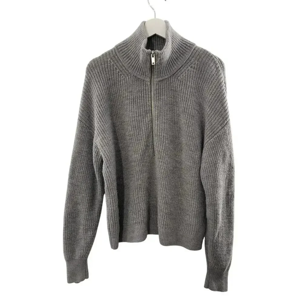 Quince women zip